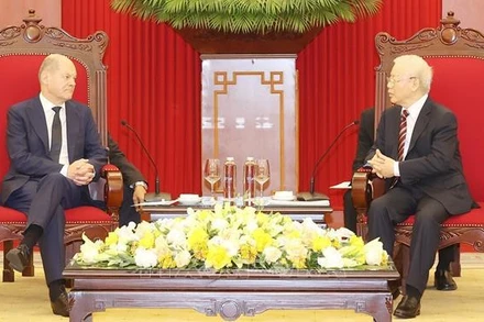 Tổng Bí thư Nguyễn Phú Trọng tiếp Thủ tướng Olaf Scholz thăm chính thức Việt Nam. (Ảnh: Trí Dũng/TTXVN)