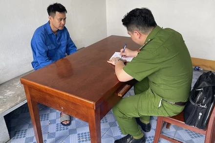 Đối tượng Nguyễn Văn Nhị tại cơ quan Công an.