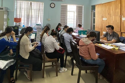 Làm hồ sơ hỗ trợ tiền thuê nhà cho người lao động tại Bình Dương.