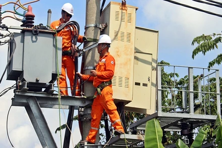 EVNNPC phấn đấu đạt sản lượng điện thương phẩm năm 2024 tăng 7,49%