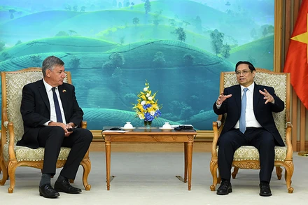 Thủ tướng Phạm Minh Chính tiếp ông Jan Jambon, Bộ trưởng-Thủ hiến vùng Flanders, Vương quốc Bỉ. (Ảnh: TRẦN HẢI)
