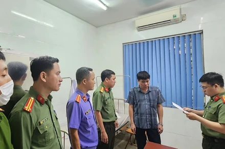 Bắt tạm giam Trưởng khoa Điều trị bắt buộc Bệnh viện Tâm thần Trung ương I