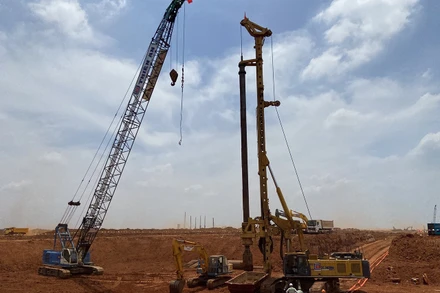 Thi công sân bay Long Thành.