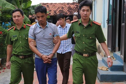 Đối tượng Dương Văn Thế khi bị bắt giữ. (Ảnh do Công an cung cấp)