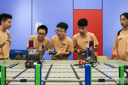 [Ảnh] Những khoảnh khắc đáng nhớ trong giải đấu VEX Lego League