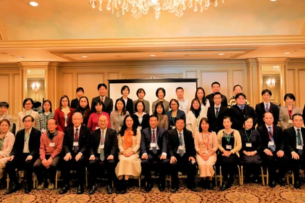 Các đại biểu dự hội nghị.