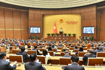 Quang cảnh Lễ bế mạc Kỳ họp thứ 6, Quốc hội khóa XV tại Hội trường Diên Hồng (Nhà Quốc hội).