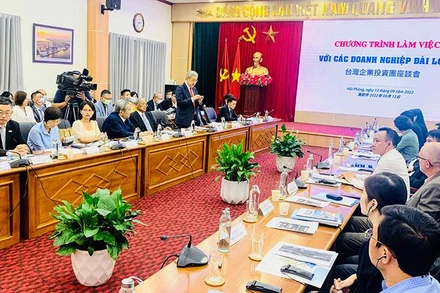 Đoàn khảo sát của các doanh nghiệp Đài Loan (Trung Quốc) làm việc và tìm hiểu cơ hội đầu tư, hợp tác tại Hải Phòng.