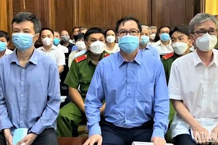 Các bị cáo tại phiên tòa.