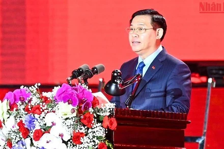 Chủ tịch Quốc hội Vương Đình Huệ phát biểu tại buổi lễ. (Ảnh: DUY LINH)