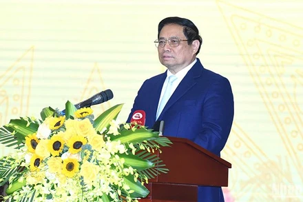 [Ảnh] Thủ tướng dự Hội nghị tổng kết năm 2023, triển khai công tác năm 2024 của ngành Tài nguyên và Môi trường