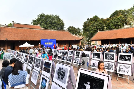 Lễ trao giải và khai mạc Triển lãm Ảnh nghệ thuật quốc tế lần thứ 12