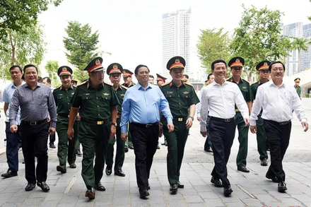 Hình ảnh Thủ tướng làm việc với Tập đoàn Công nghiệp-Viễn thông Quân đội