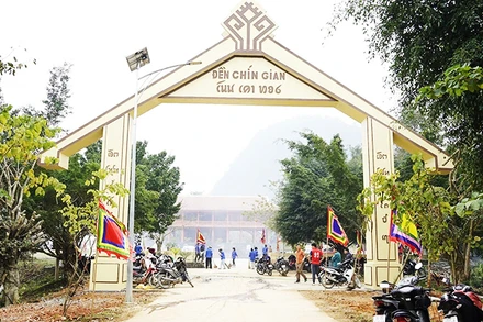 Về đền Chín Gian kết nối xưa-nay