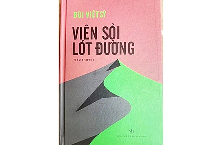 Tự hào làm sỏi lót đường