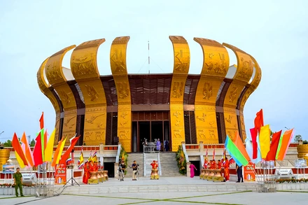 Đền thờ Vua Hùng tại thành phố Cần Thơ.