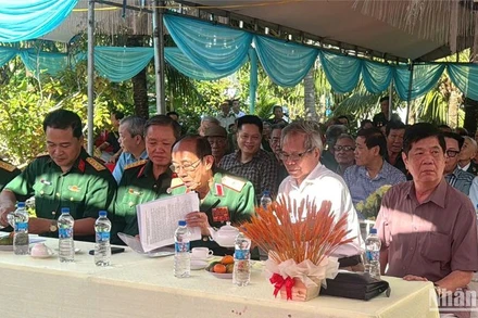 Buổi họp mặt Cựu chiến binh Trung đoàn 1-U Minh tại ấp Tân Hòa Sông, xã Thạnh Phú, huyện Cái Nước, tỉnh Cà Mau.