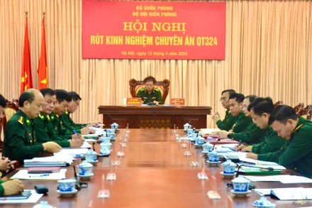 Toàn cảnh hội nghị.