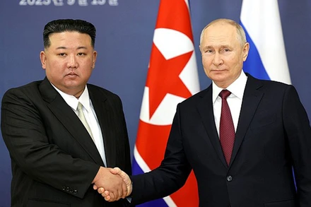 Nhà lãnh đạo Triều Tiên cảm ơn Tổng thống Nga về lời mời và sự đón tiếp nồng nhiệt. Ảnh: Kremlin.ru