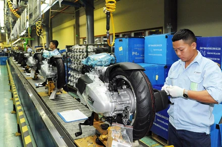 Sản xuất, lắp ráp xe máy tại Công ty TNHH Piaggio Việt Nam, Khu công nghiệp Bình Xuyên, tỉnh Vĩnh Phúc. (Ảnh ĐỨC ANH)