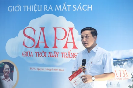 Giới thiệu ra mắt sách “Sa Pa giữa trời mây trắng”