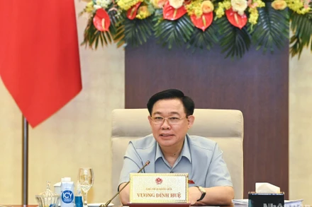 Chủ tịch Quốc hội Vương Đình Huệ phát biểu ý kiến tại phiên họp. (Ảnh: DUY LINH)