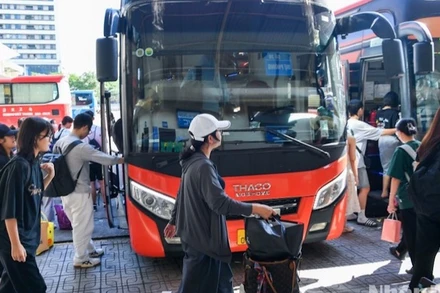 Các bến xe tại Hà Nội đã sẵn sàng các phương án phục vụ nhu cầu đi lại của người dân dịp 30/4.