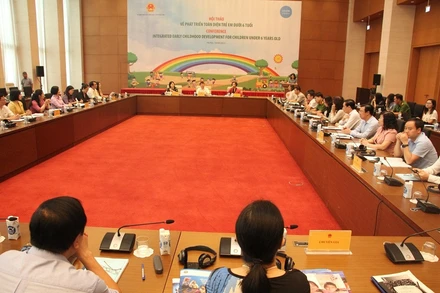 Tọa đàm "Nhìn lại 10 năm phát triển công tác an toàn vệ sinh lao động tại Việt Nam".