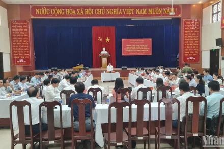 Phó Bí thư thường trực Thành ủy, Chủ tịch HĐND thành phố Đà Nẵng Lương Nguyễn Minh Triết nhấn mạnh cần đẩy mạnh thực hiện các Nghị quyết của HĐND thành phố về phát triển kinh tế-xã hội huyện Hòa Vang. 