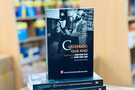 Cuốn sách "Cứu chuộc quá khứ: Hành trình từ chiến binh tự do tới người chữa lành" vừa được Nhà xuất bản Chính trị quốc gia Sự thật ấn hành.