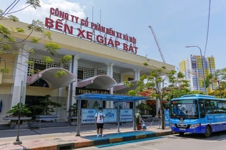 Bến xe Giáp Bát tăng 252 lượt xe phục vụ người dân trong dịp 30/4 và 1/5.