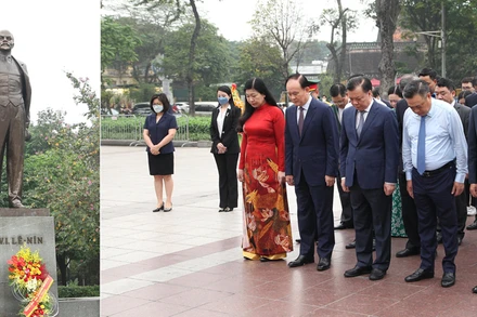Lãnh đạo thành phố Hà Nội thành kính tưởng nhớ Lãnh tụ V.I.Lênin.