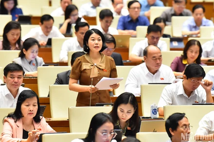 Quang cảnh một phiên thảo luận ở hội trường tại Kỳ họp thứ 7, Quốc hội khóa XV. (Ảnh: DUY LINH)