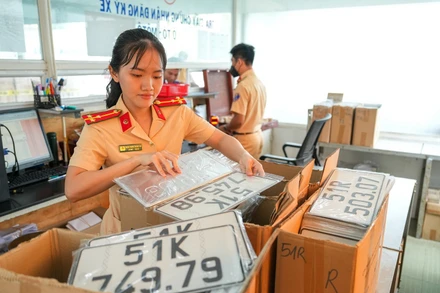 Việc đưa nội dung đấu giá biển số xe vào quy định trong dự thảo Luật Trật tự, an toàn giao thông đường bộ sẽ tạo nên sự thống nhất với các quy định khác về biển số xe như quản lý phương tiện giao thông đường bộ, cấp, thu hồi chứng nhận đăng ký xe và biển số xe.