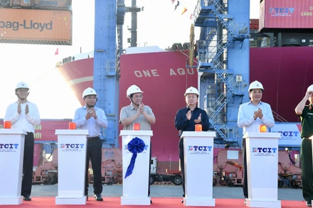 Thủ tướng Phạm Minh Chính phát lệnh làm hàng đầu xuân tại Cảng Quốc tế Tân Cảng - Cái Mép.