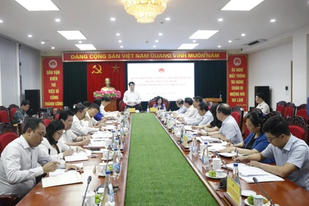 Đồng chí Lương Cường, Ủy viên Bộ Chính trị, Thường trực Ban Bí thư phát biểu ý kiến chỉ đạo tại buổi làm việc