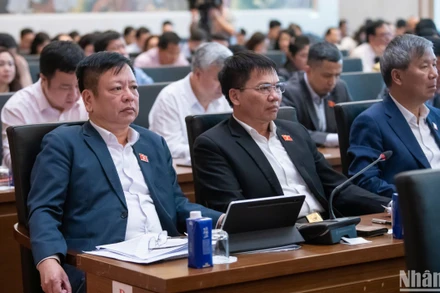 Các đại biểu dự phiên họp chiều 26/3. (Ảnh: DUY LINH)