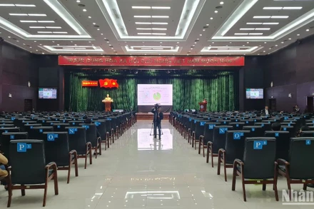 Hội nghị quán triệt các văn bản mới của Trung ương tại điểm cầu chính.