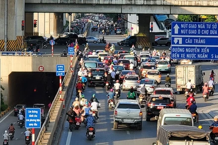 Đường Nguyễn Trãi được dự báo sẽ gia tăng ùn tắc khi phải thực hiện quây tôn một phần để thực hiện dự án xử lý nước thải Yên Xá.