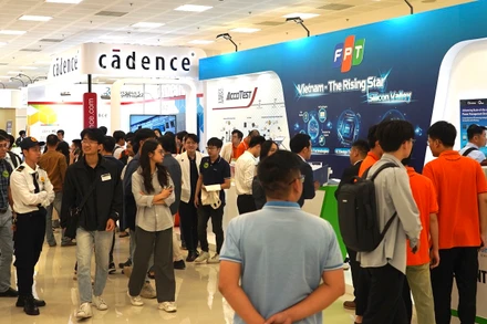 Gian hàng của Tập đoàn FPT tại triển lãm SEMIExpo Vietnam 2024.