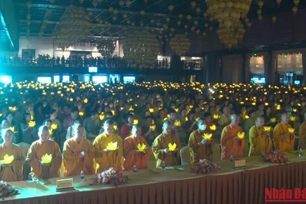 Lễ Vu lan báo hiếu tại chùa Tam Chúc.