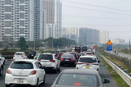 Đường gom phía đông sẽ góp phần giảm áp lực giao thông cho cao tốc Pháp Vân-Cầu Giẽ.