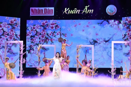 “Xuân ấm 2023” lan tỏa thông điệp sẻ chia, yêu thương, chung tay vì người nghèo. (Ảnh: THÀNH ĐẠT)