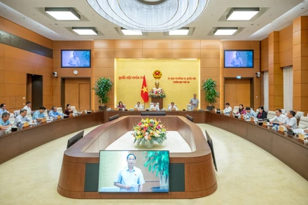 Quang cảnh một phiên họp của Ủy ban Thường vụ Quốc hội. (Ảnh: DUY LINH)