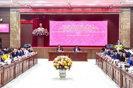 Quang cảnh hội nghị chiều 2/3.