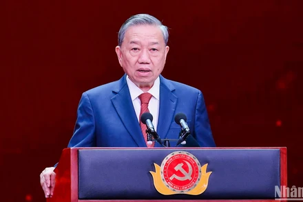 Tổng Bí thư Tô Lâm phát biểu tại Lễ trao Giải Búa liềm vàng lần thứ IX - năm 2024. (Ảnh: THÀNH ĐẠT)