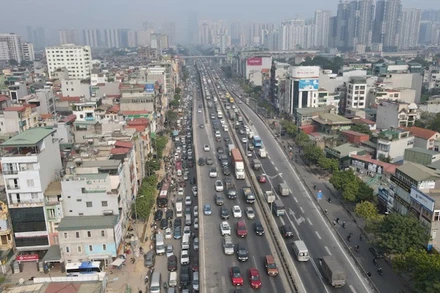 Các phương tiện cần lưu ý hướng đi lại để tránh ùn tắc trong dịp Tết 2025.