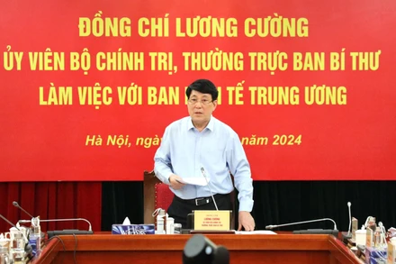 Đồng chí Lương Cường, Ủy viên Bộ Chính trị, Thường trực Ban Bí thư phát biểu chỉ đạo tại buổi làm việc.
