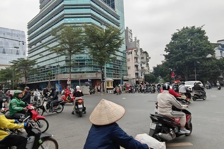 Nút giao Lê Duẩn-Nguyễn Khuyến-Cửa Nam (quận Hoàn Kiếm) sẽ được thí điểm tổ chức giao thông từ ngày 21/4. (Ảnh: Chu Đức)