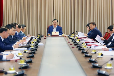 Bí thư Thành ủy Hà Nội Đinh Tiến Dũng kết luận hội nghị chiều 28/3.